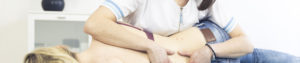 Osteopathische Behandlungen am Rücken